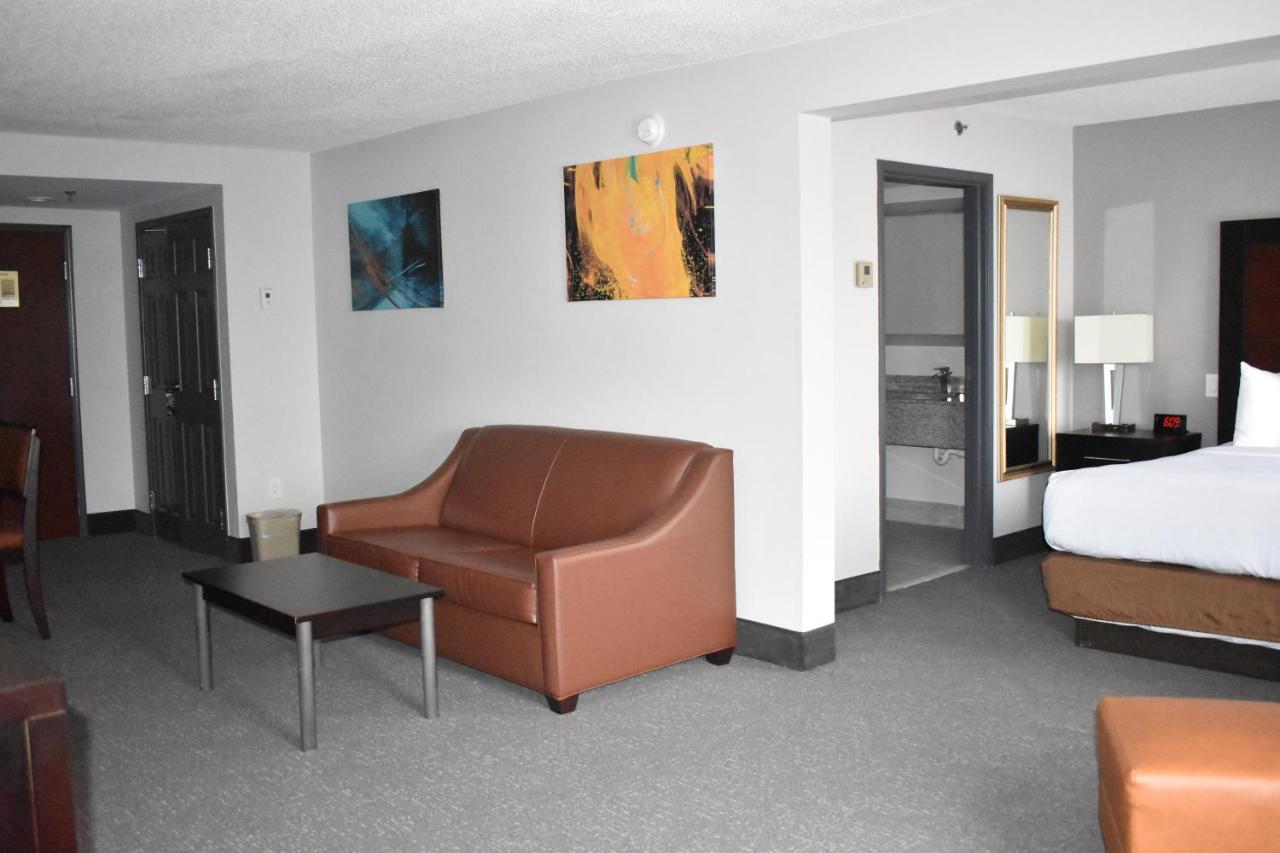 Hotel Wingate By Wyndham Atlanta Galleria/ Ballpark 2*