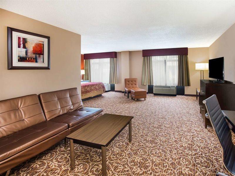Wingate By Wyndham Atlanta Galleria/ Ballpark Hotel Smyrna