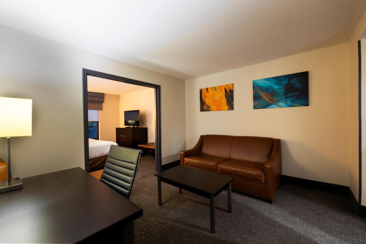 Wingate By Wyndham Atlanta Galleria/ Ballpark Hotel Smyrna