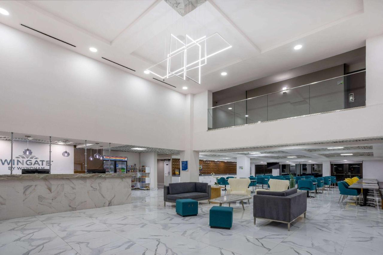 Wingate By Wyndham Atlanta Galleria/ Ballpark 2*